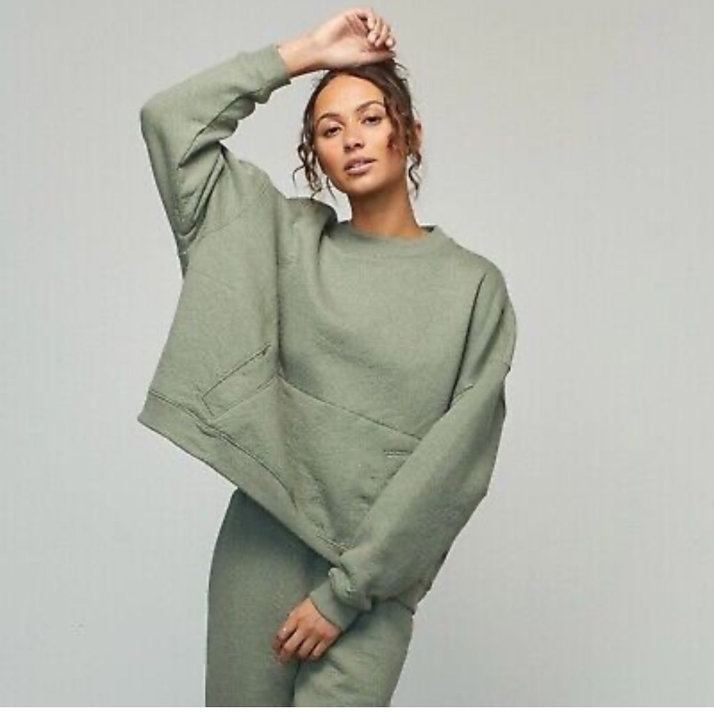 Lunya Restore double faced crew sweatshirt in humble green size XS/S